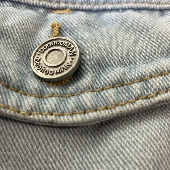 Boohoo Man Light Wash Denim Jacket with Graffiti Lining, Small Coat,‎ Full Zip - Picture 4 of 16